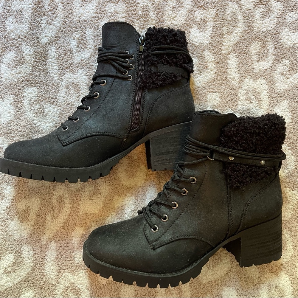 NWOB Black Moto Boots Size 7.5